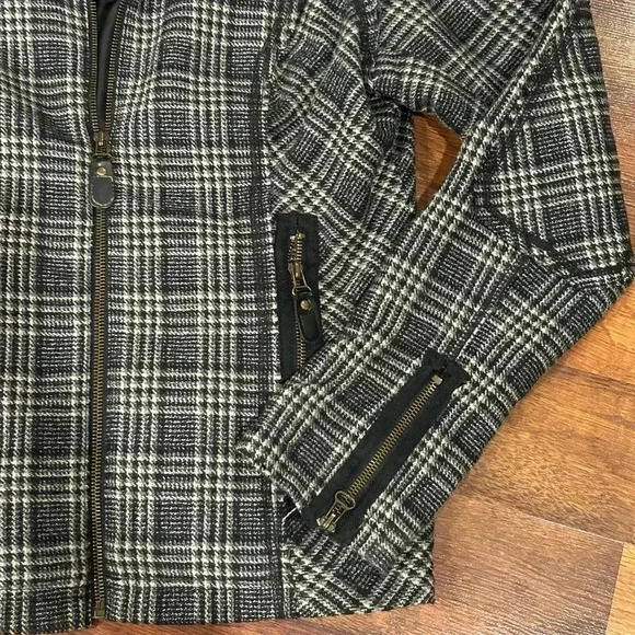 Ruff Hewn Women's Wool Blend Lined Plaid Full Zip Pockets Peplum Coat Jacket M - Picture 2 of 6